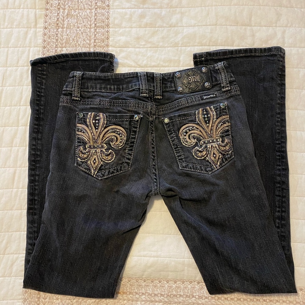 -SOLD- Miss Me Jeans Size 29